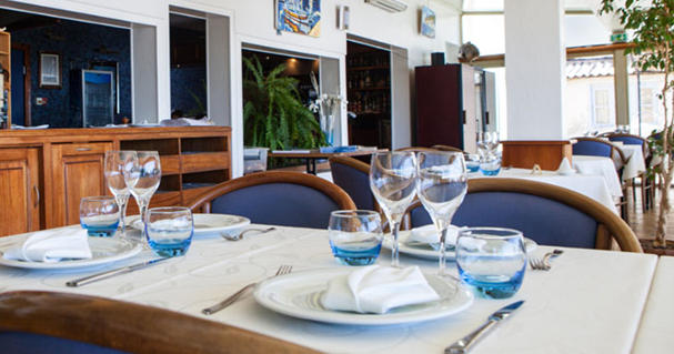 AUBERGE DU MEROU restaurant à LE ROVE - Le Bouche à Oreille
